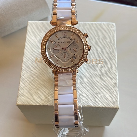 Michael Kors Parker Stainless Steel Watch with Glitz Accent - Picture 4 of 9